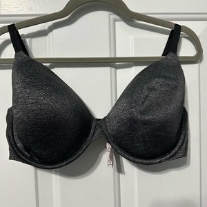 Body by Victoria’s Secret bra. 38DD gray. Lightly worn.